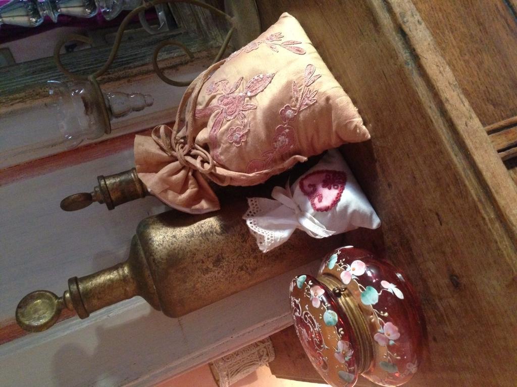 Maison Marthe B & B Saint-Sauveur-en-Puisaye Δωμάτιο φωτογραφία