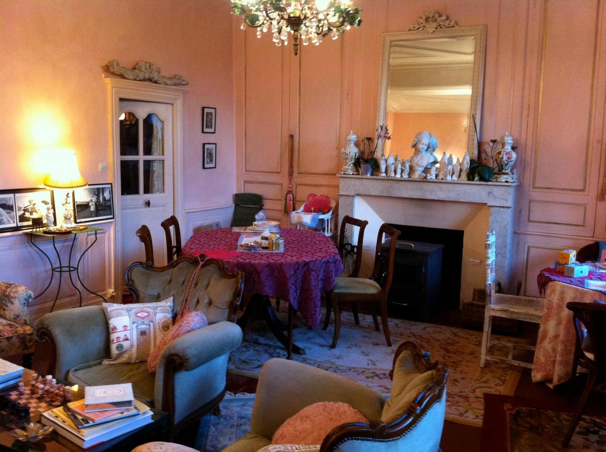 Maison Marthe B & B Saint-Sauveur-en-Puisaye Εξωτερικό φωτογραφία